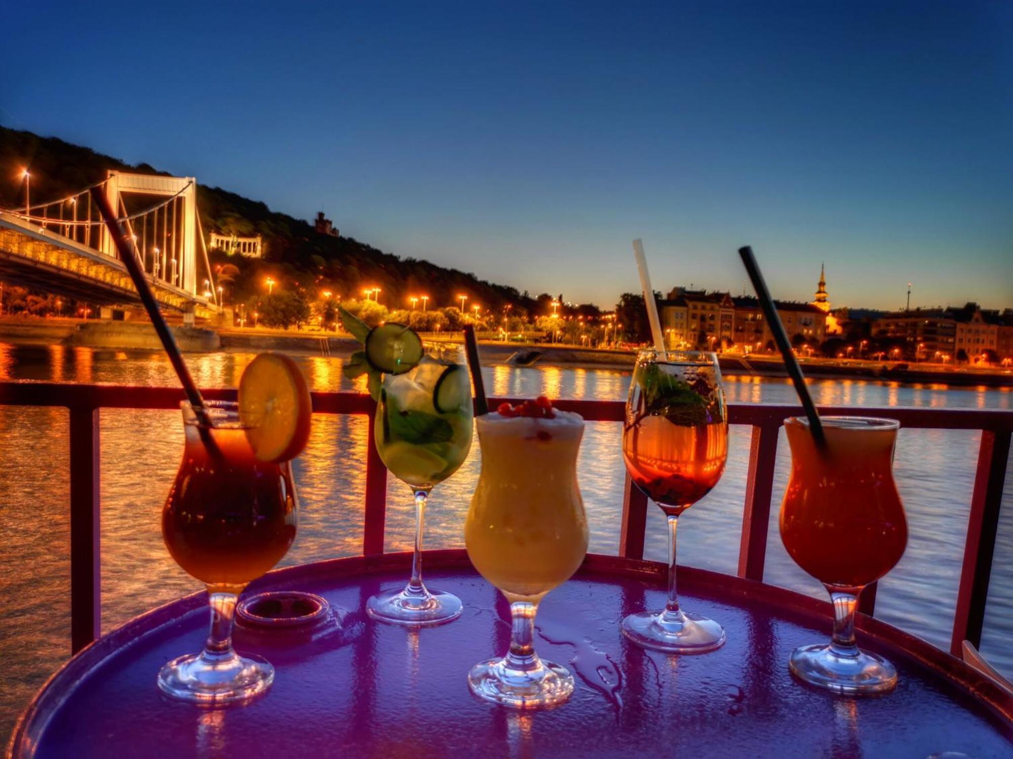 Chain Bridge Apartment Budapest Exterior foto
