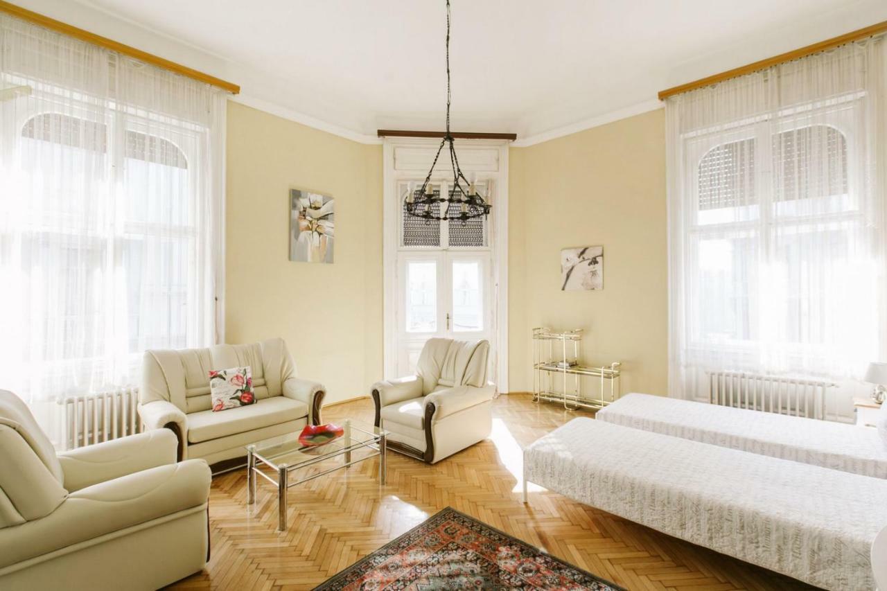 Chain Bridge Apartment Budapest Exterior foto