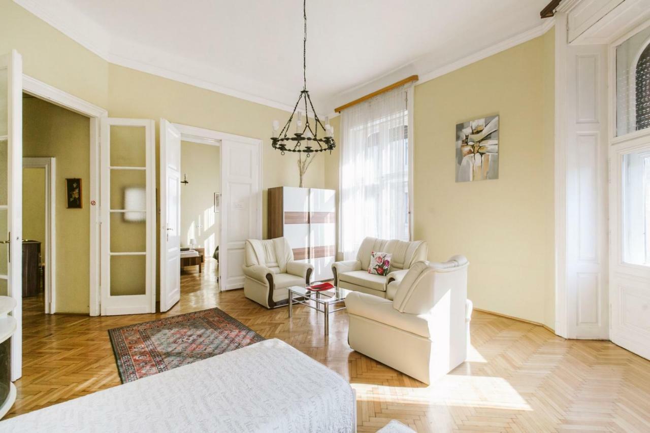 Chain Bridge Apartment Budapest Exterior foto